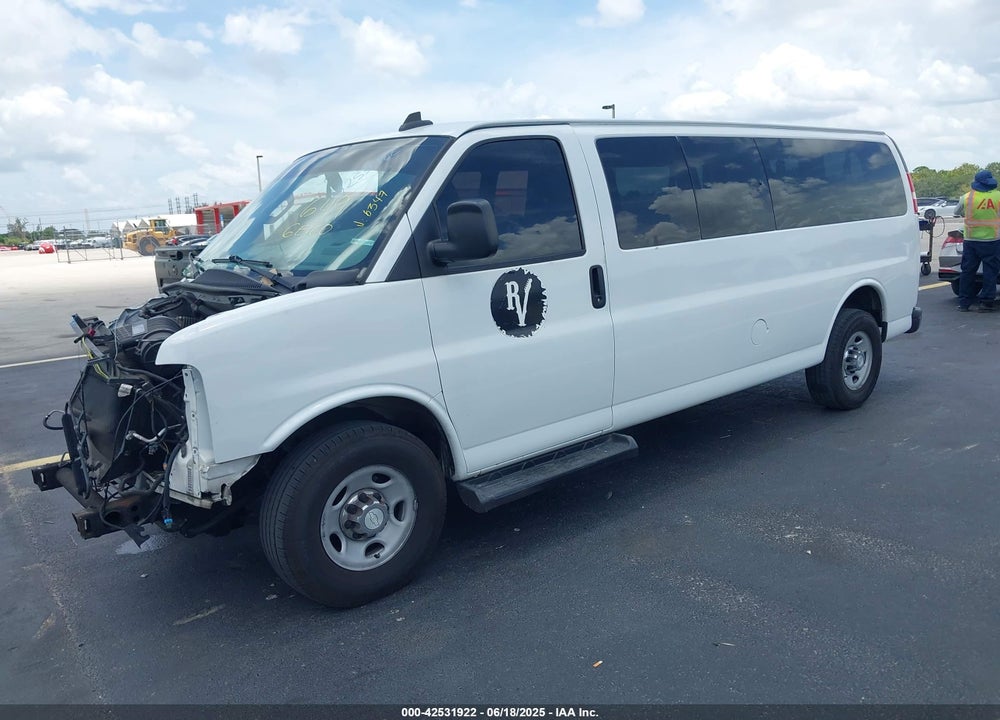 2019 CHEVROLET EXPRESS 3500 LT VIN: 1GAZGPFG9K1266347