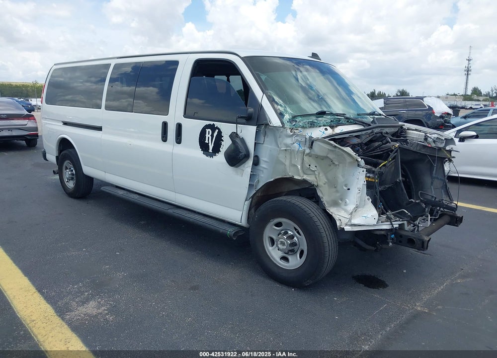 2019 CHEVROLET EXPRESS 3500 LT VIN: 1GAZGPFG9K1266347