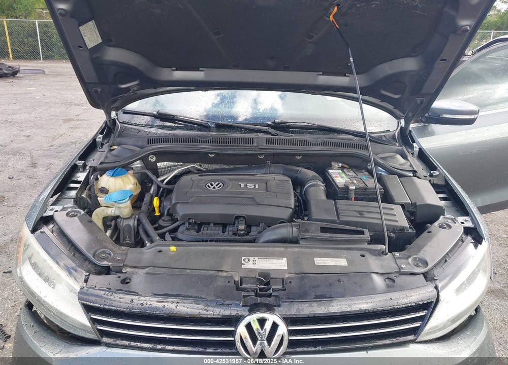 2014 VOLKSWAGEN JETTA VIN: 3VWD07AJ9EM277085