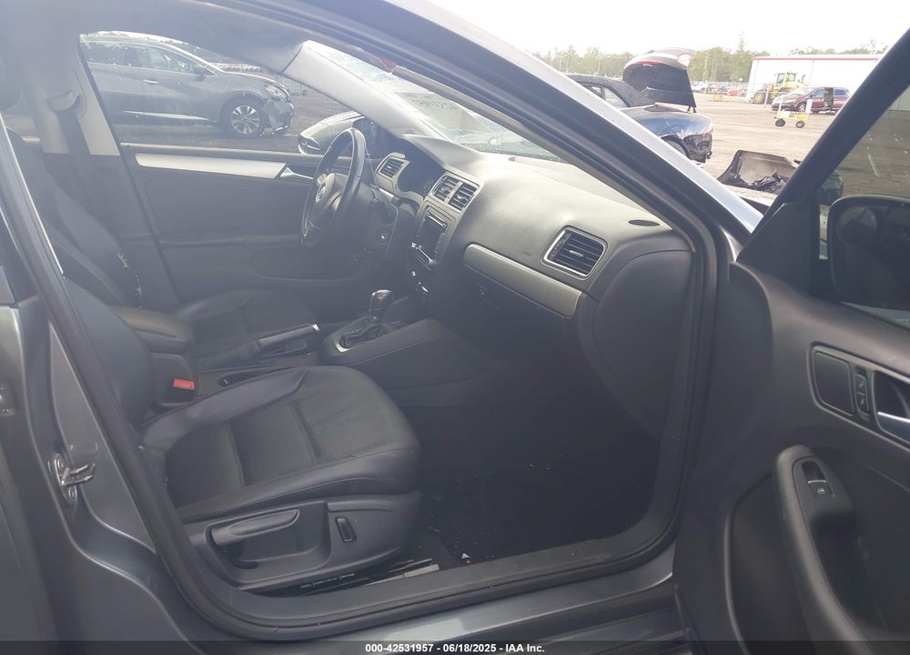2014 VOLKSWAGEN JETTA VIN: 3VWD07AJ9EM277085