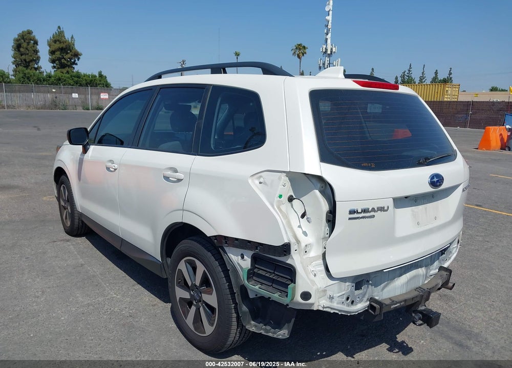 2018 SUBARU FORESTER VIN: JF2SJABC1JH598283
