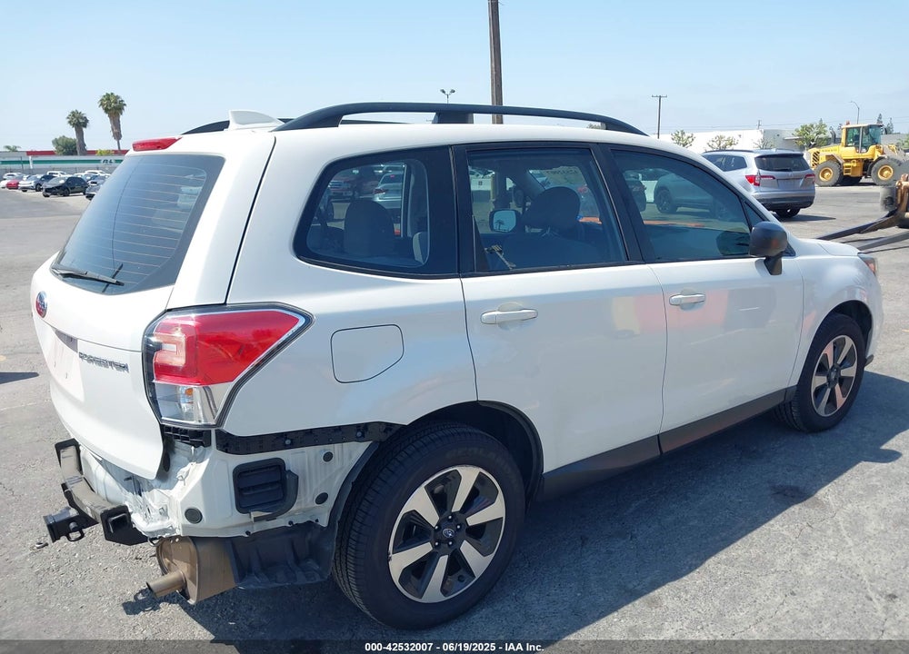 2018 SUBARU FORESTER VIN: JF2SJABC1JH598283