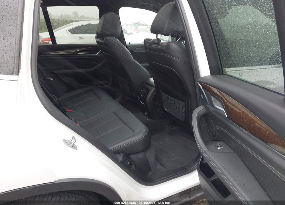 2018 BMW X3 VIN: 5UXTR9C52JLD59706