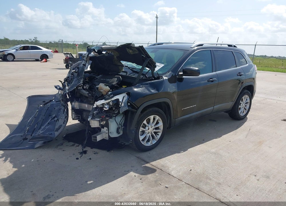 2019 JEEP CHEROKEE VIN: 1C4PJLCB2KD205941
