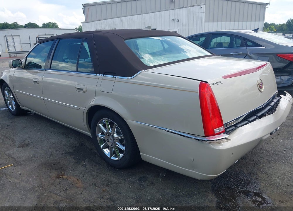 2010 CADILLAC DTS VIN: 1G6KD5EY3AU130358