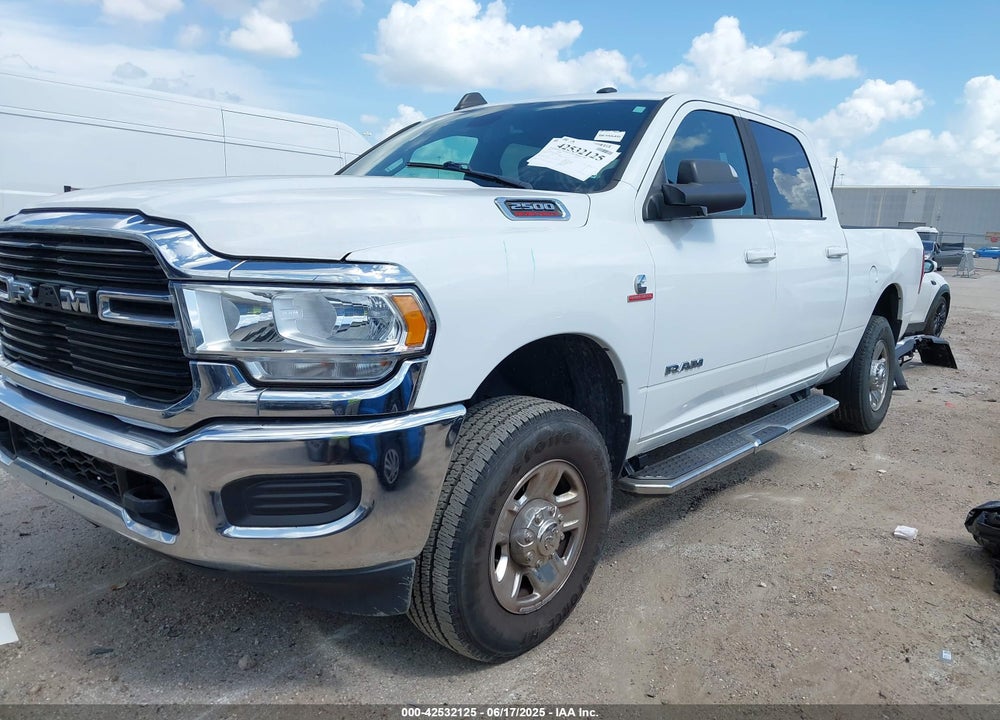 2021 RAM 2500 VIN: 3C6UR5DL4MG555180