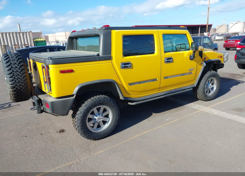 2005 HUMMER H2 SUT VIN: 5GRGN22U15H107867