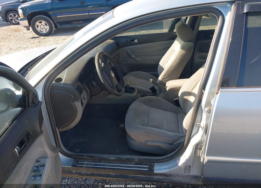 2004 VOLKSWAGEN PASSAT GL VIN: WVWMD63B84P048445