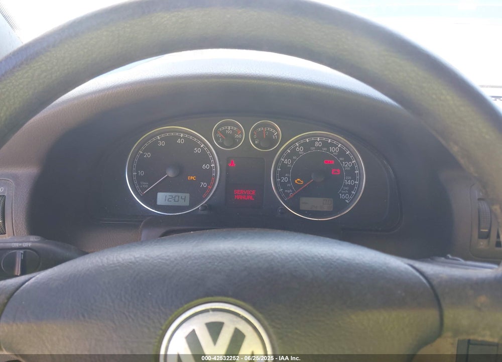 2004 VOLKSWAGEN PASSAT GL VIN: WVWMD63B84P048445