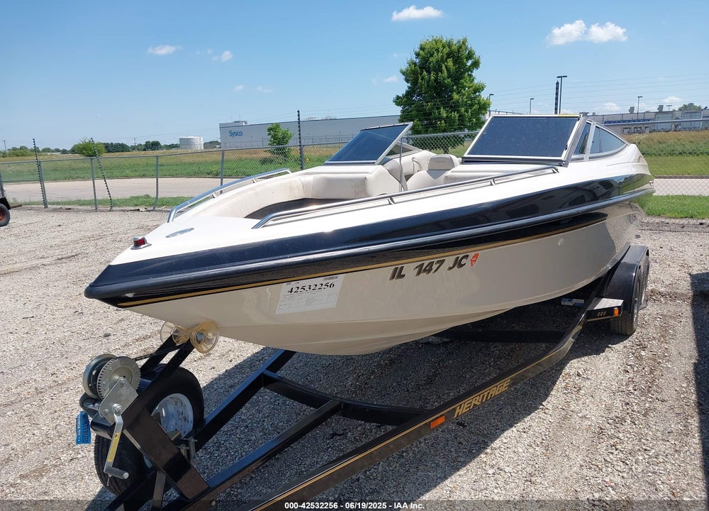 1998 CROWNLINE 225 BOAT AND TRAILER VIN: JTC28767G798