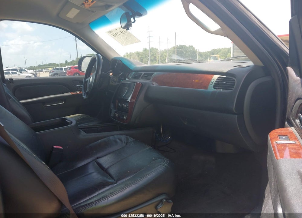 2011 CHEVROLET AVALANCHE 1500 LS VIN: 3GNMCEE09BG192281