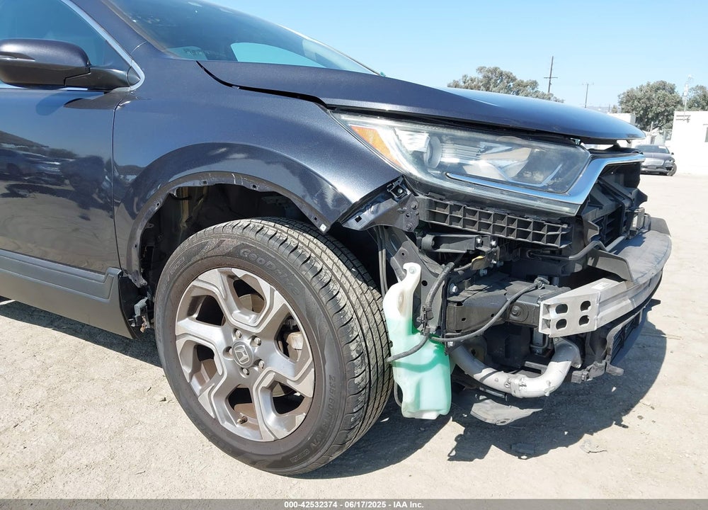 2017 HONDA CR-V VIN: 7FARW1H8XHE015838