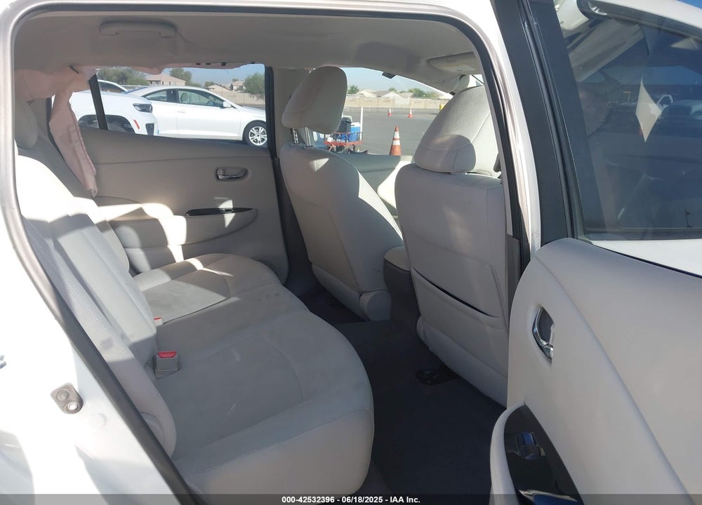 2017 NISSAN LEAF VIN: 1N4BZ0CP1HC304381