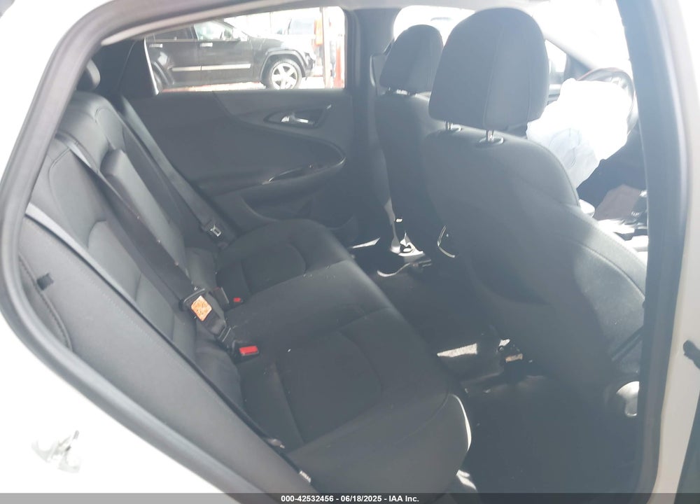 2016 CHEVROLET MALIBU VIN: 1G1ZE5STXGF311304