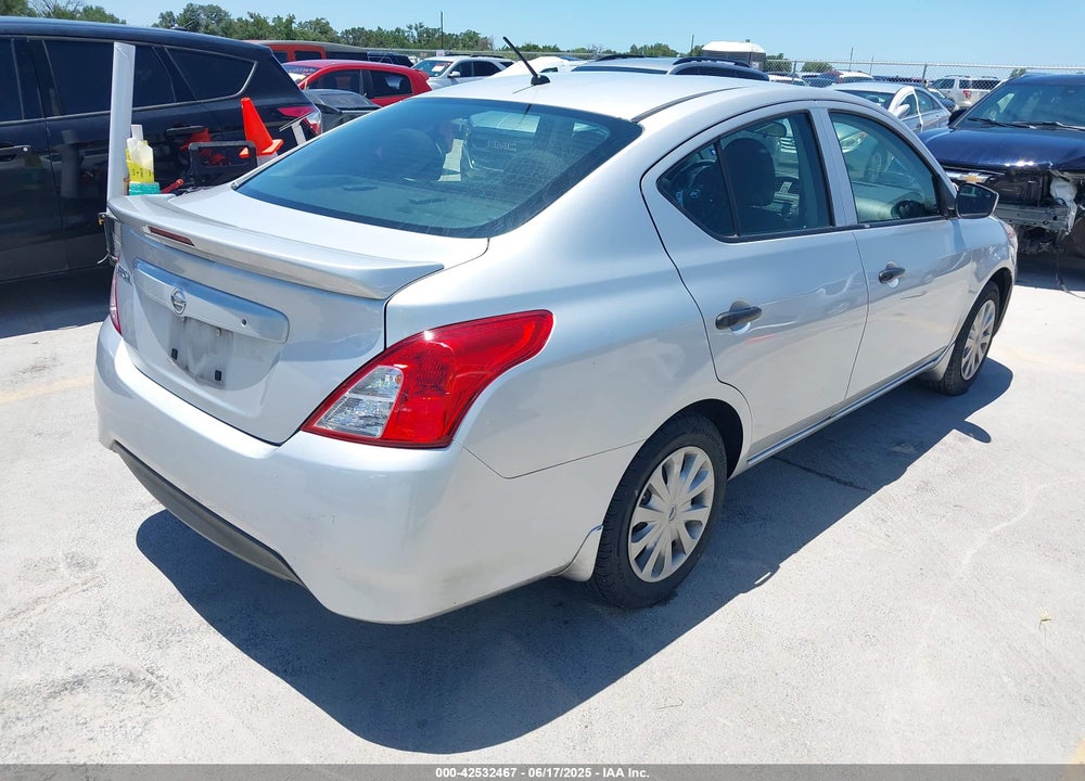 2018 NISSAN VERSA VIN: 3N1CN7AP2JL830795