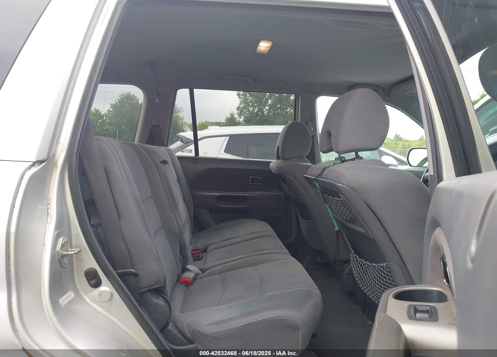 2006 HONDA PILOT VIN: 5FNYF18436B012037