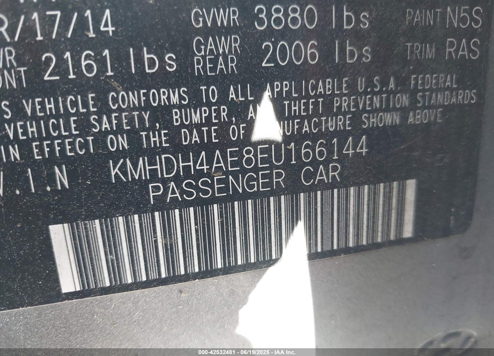2014 HYUNDAI ELANTRA VIN: KMHDH4AE8EU166144