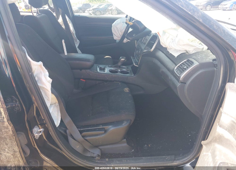 2019 JEEP GRAND CHEROKEE VIN: 1C4RJFAG7KC697607
