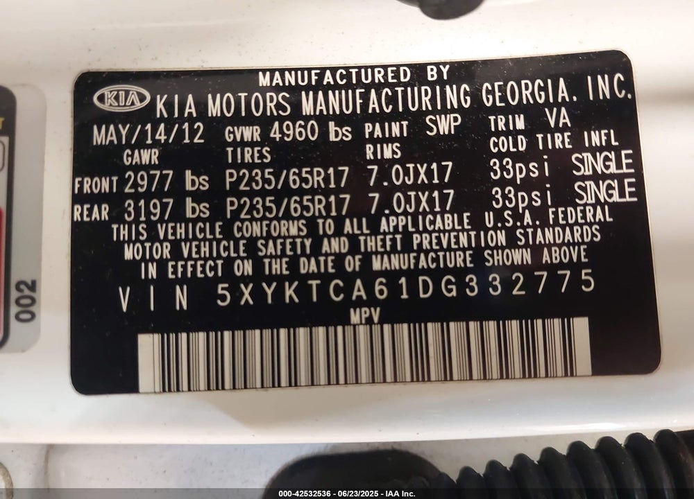 2013 KIA SORENTO LX VIN: 5XYKTCA61DG332775