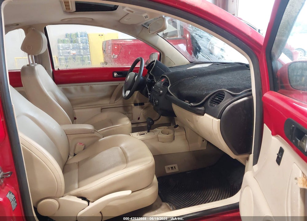 2005 VOLKSWAGEN NEW BEETLE GLS TDI VIN: 3VWCR31C75M407568
