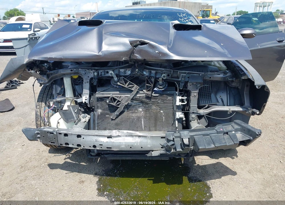 2017 DODGE CHALLENGER VIN: 2C3CDZBT7HH560588