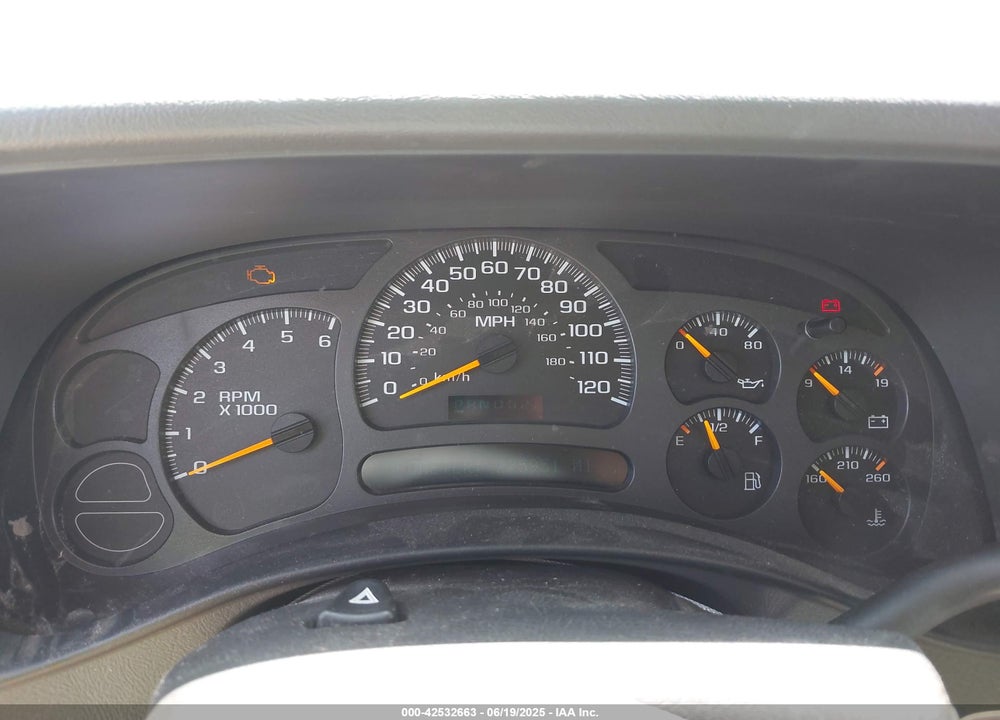 2003 CHEVROLET SUBURBAN 1500 LT VIN: 1GNFK16Z73J201741