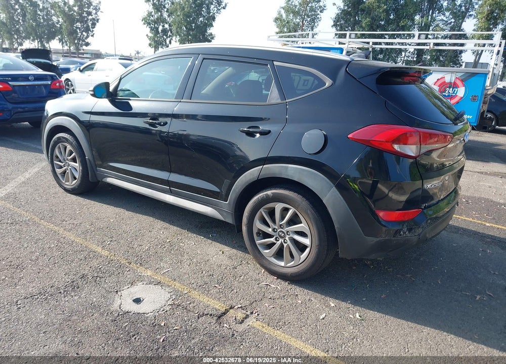 2017 HYUNDAI TUCSON SE PLUS VIN: KM8J33A43HU403694
