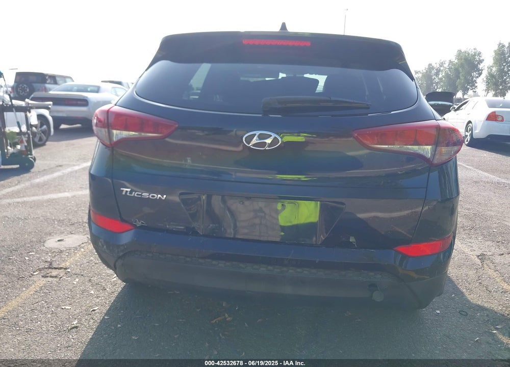2017 HYUNDAI TUCSON SE PLUS VIN: KM8J33A43HU403694