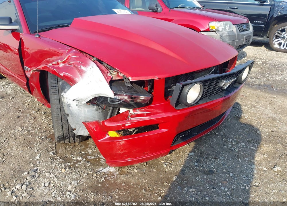 2008 FORD MUSTANG VIN: 1ZVHT82H485128653
