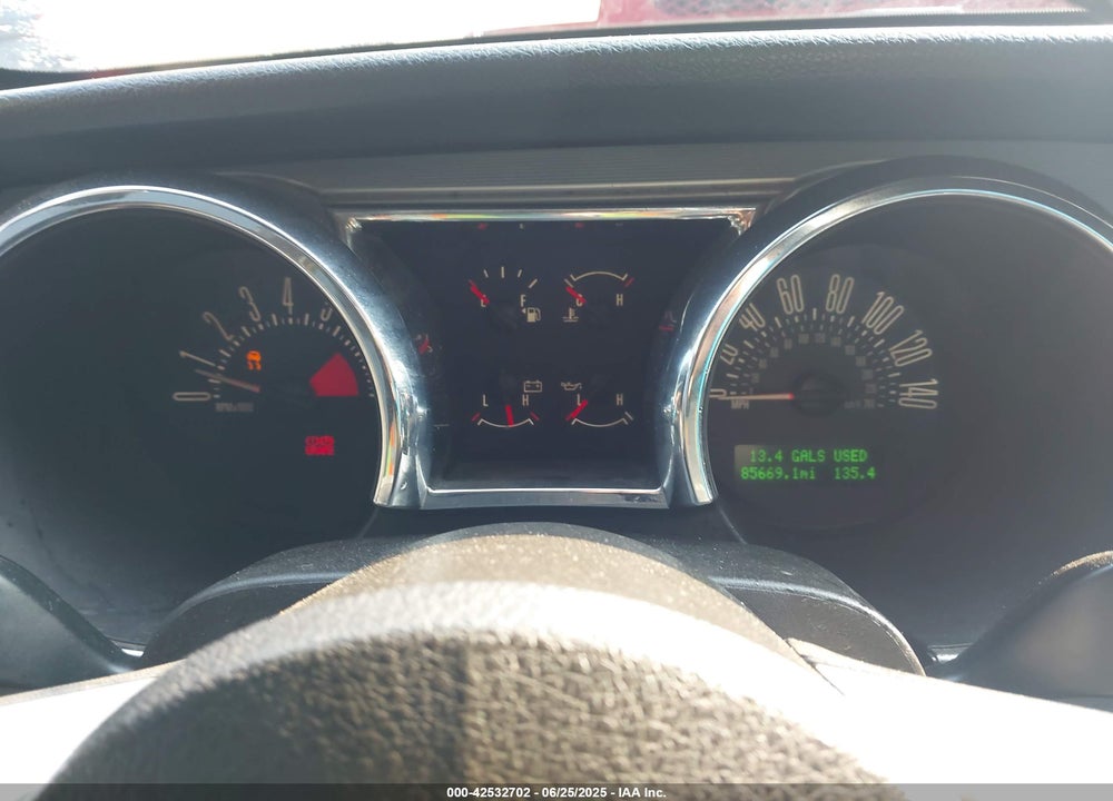2008 FORD MUSTANG VIN: 1ZVHT82H485128653