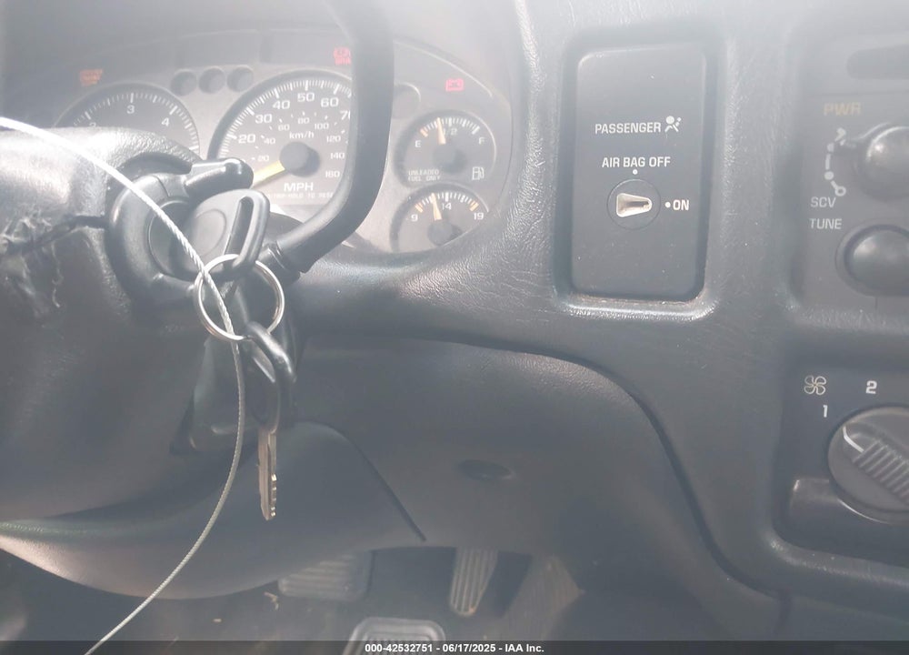 1999 CHEVROLET S-10 LS VIN: 1GCCT19W5X8129364