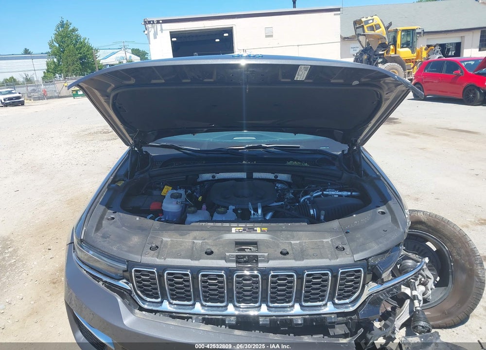 2024 JEEP GRAND CHEROKEE VIN: 1C4RJYB68RC714152