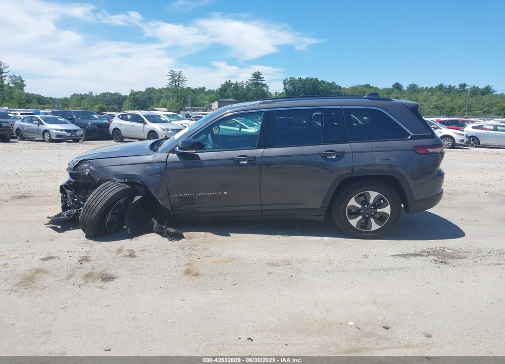 2024 JEEP GRAND CHEROKEE VIN: 1C4RJYB68RC714152