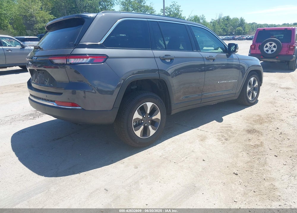 2024 JEEP GRAND CHEROKEE VIN: 1C4RJYB68RC714152
