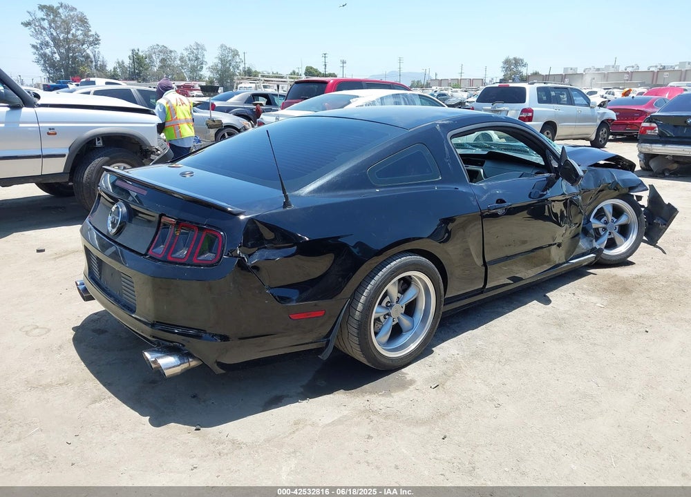 2013 FORD MUSTANG VIN: 1ZVBP8CF1D5232518