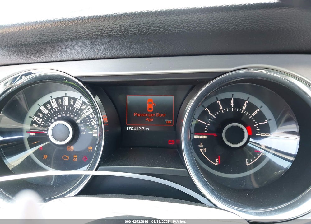 2013 FORD MUSTANG VIN: 1ZVBP8CF1D5232518