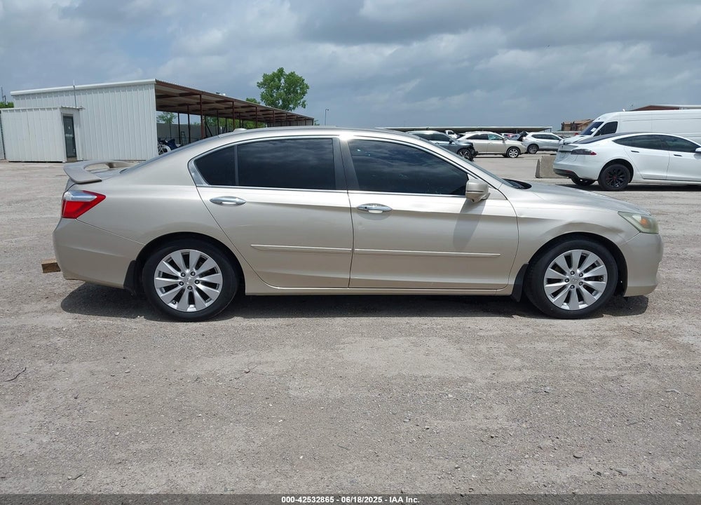 2014 HONDA ACCORD VIN: 1HGCR2F88EA148296
