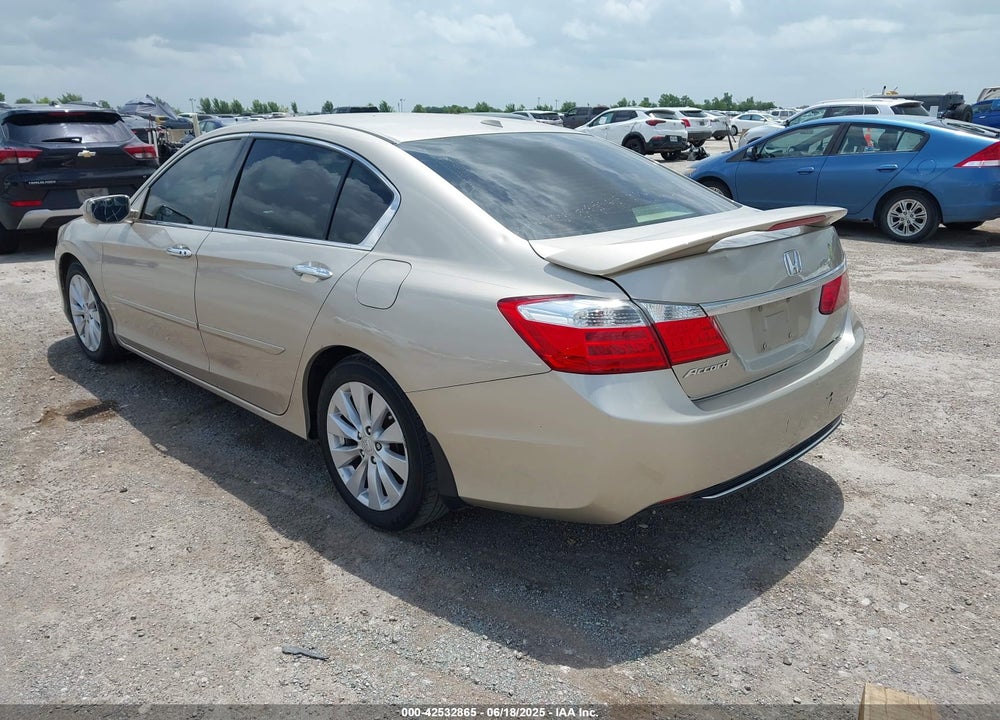 2014 HONDA ACCORD VIN: 1HGCR2F88EA148296