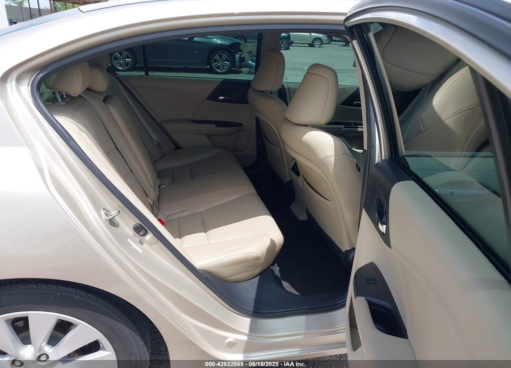 2014 HONDA ACCORD VIN: 1HGCR2F88EA148296