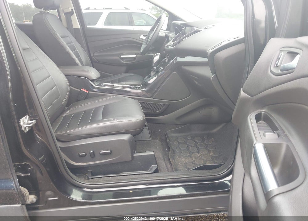 2015 FORD ESCAPE TITANIUM VIN: 1FMCU0JX7FUB00462