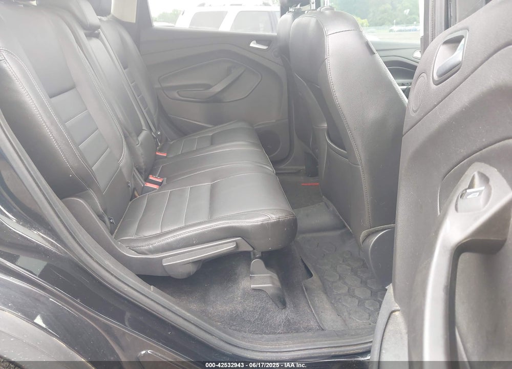 2015 FORD ESCAPE TITANIUM VIN: 1FMCU0JX7FUB00462
