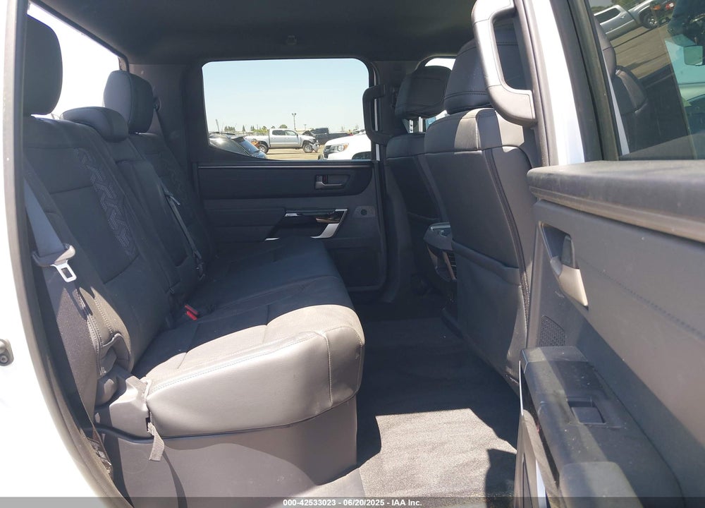 2025 TOYOTA TUNDRA VIN: 5TFWA5DB9SX283900