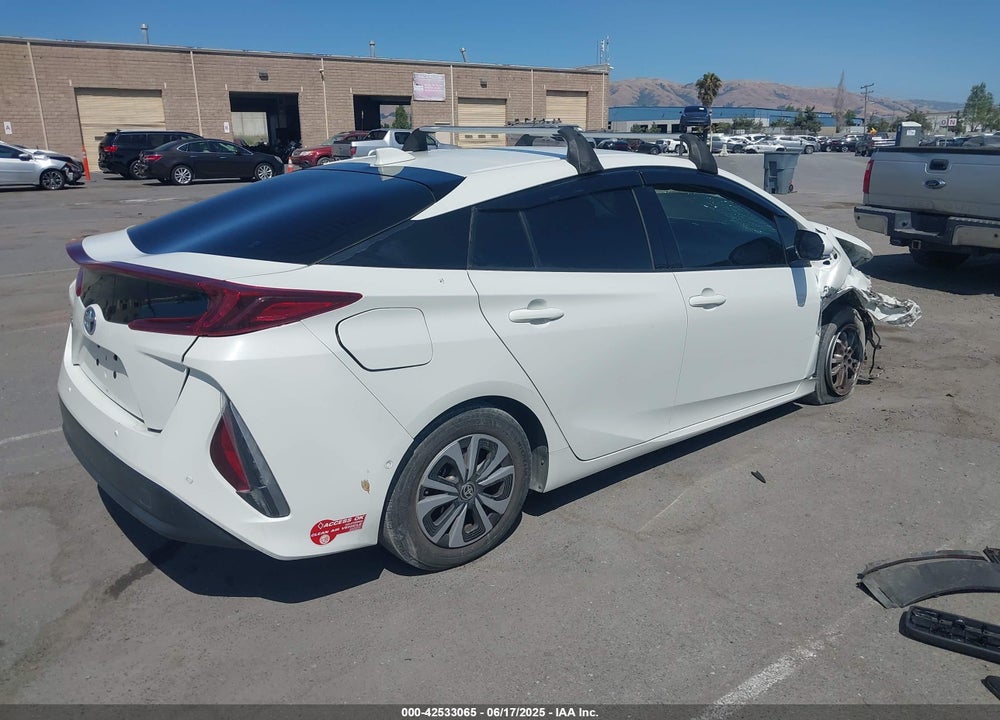 2017 TOYOTA PRIUS PRIME VIN: JTDKARFP7H3050290