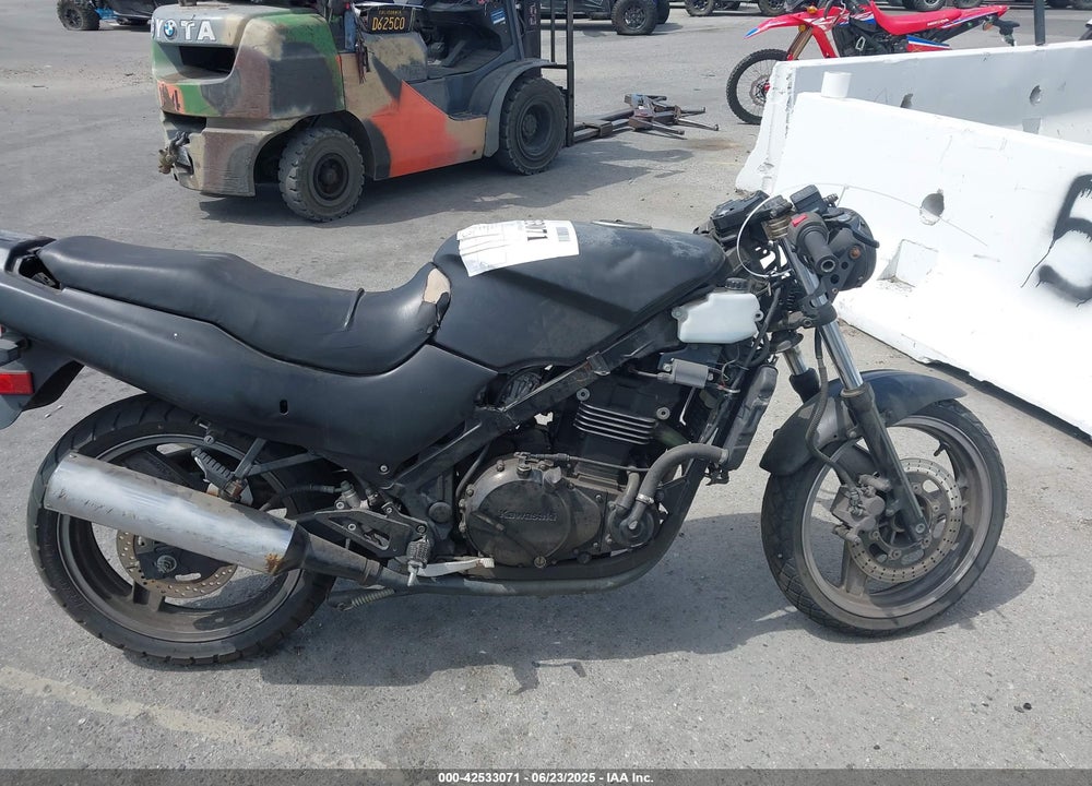 2001 KAWASAKI EX500 D VIN: JKAEXVD131A065500