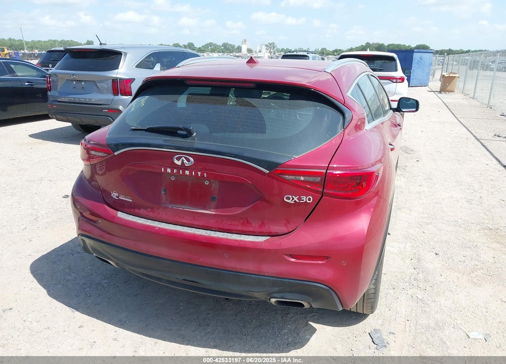 2019 INFINITI QX30 VIN: SJKCH5CP2KA009532