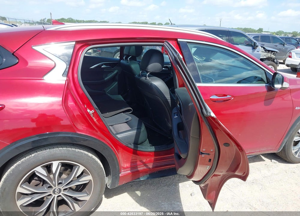 2019 INFINITI QX30 VIN: SJKCH5CP2KA009532