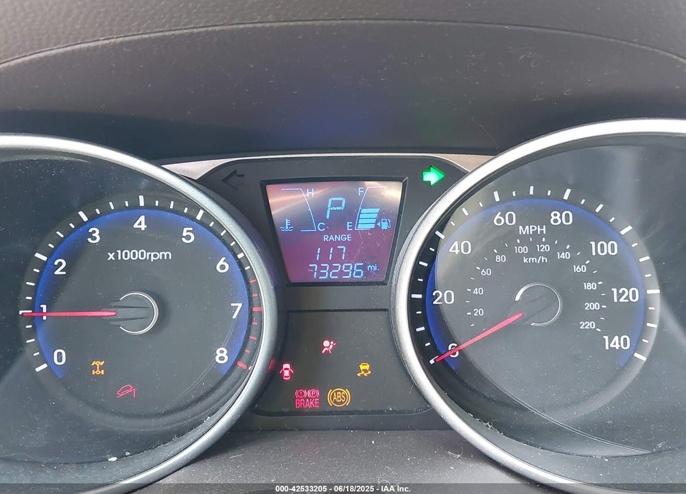 2014 HYUNDAI TUCSON VIN: KM8JUCAG0EU819270