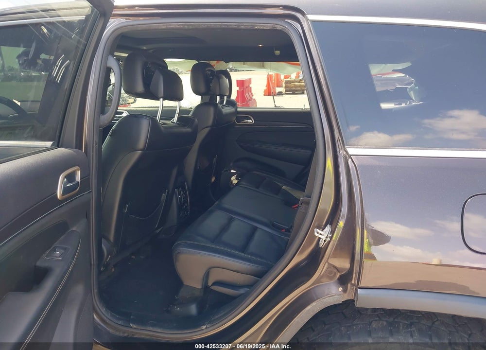 2017 JEEP GRAND CHEROKEE VIN: 1C4RJFBT3HC605266