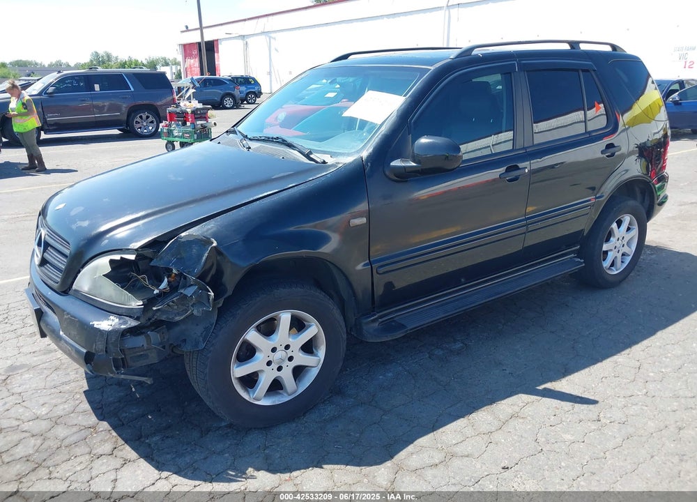 1999 MERCEDES-BENZ ML 430 VIN: 4JGAB72E4XA119234