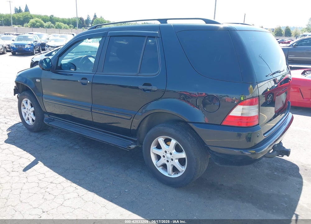 1999 MERCEDES-BENZ ML 430 VIN: 4JGAB72E4XA119234